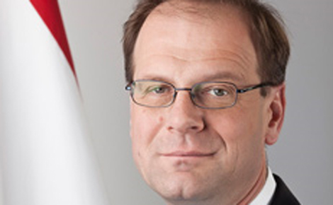 Navracsics Tibor adta át az új Kormányablakot Fejér megyében